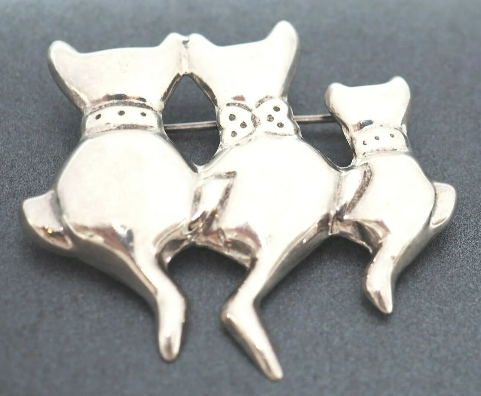 925 Sterling Silver Three Cat Brooch