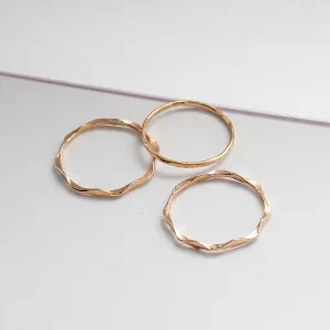 Mixed Set Of Wavy And Flat Rings