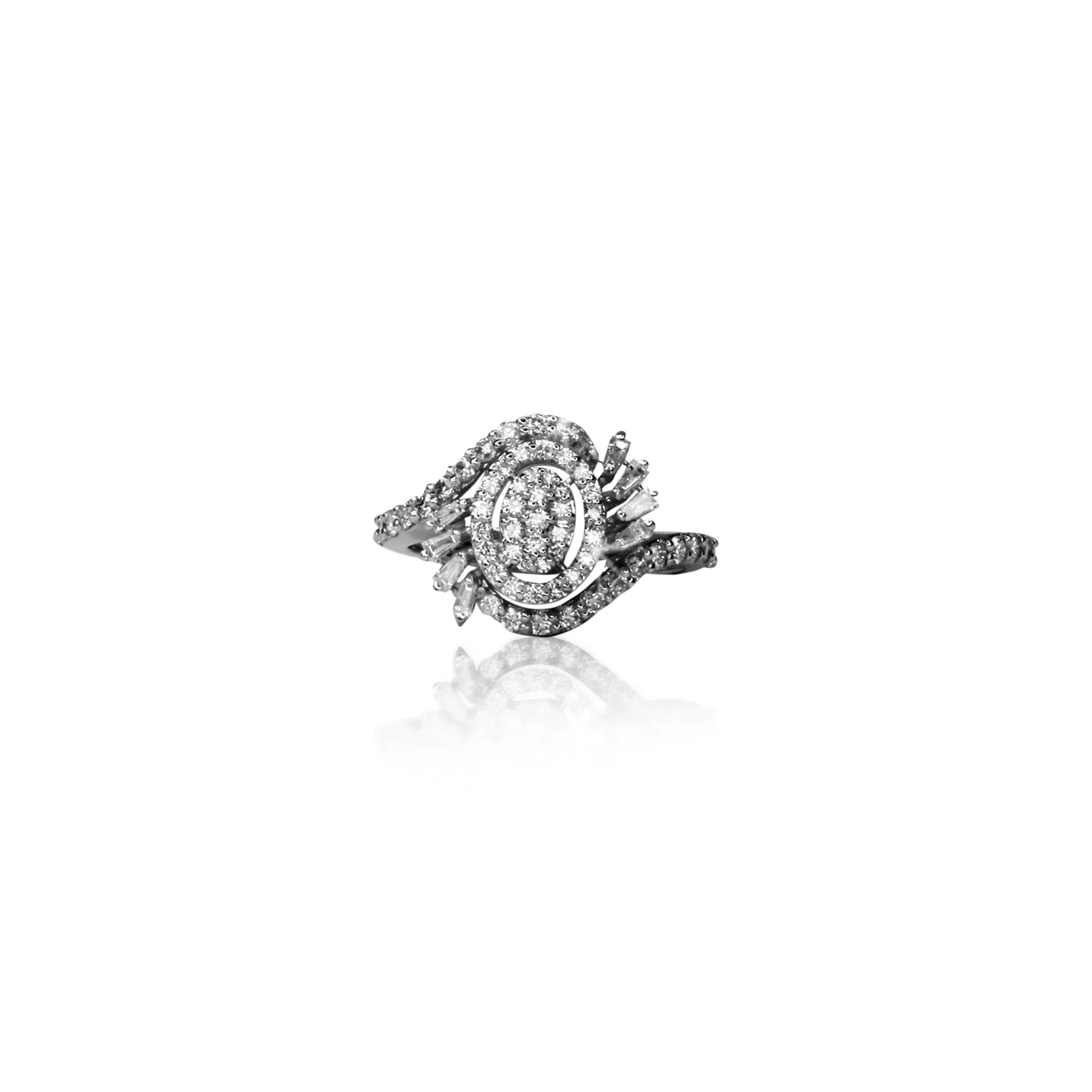 Oval illusion Diamond Ring