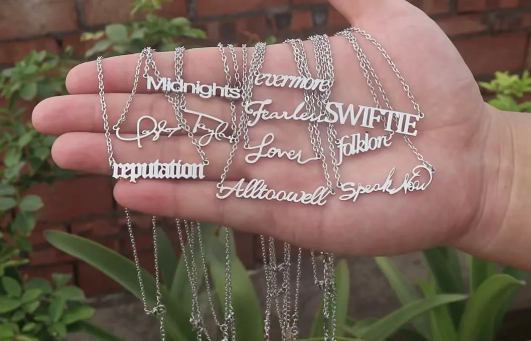 Swifty Necklace Silver