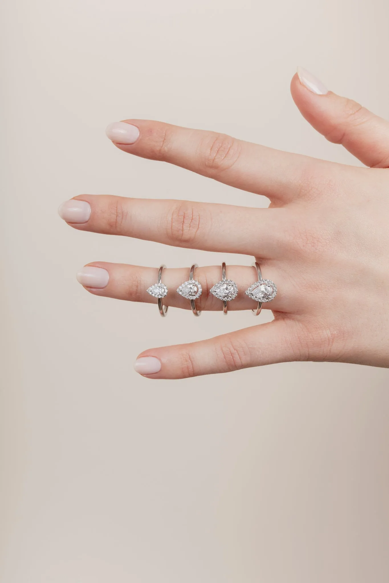 The Pear Solitaire with Halo